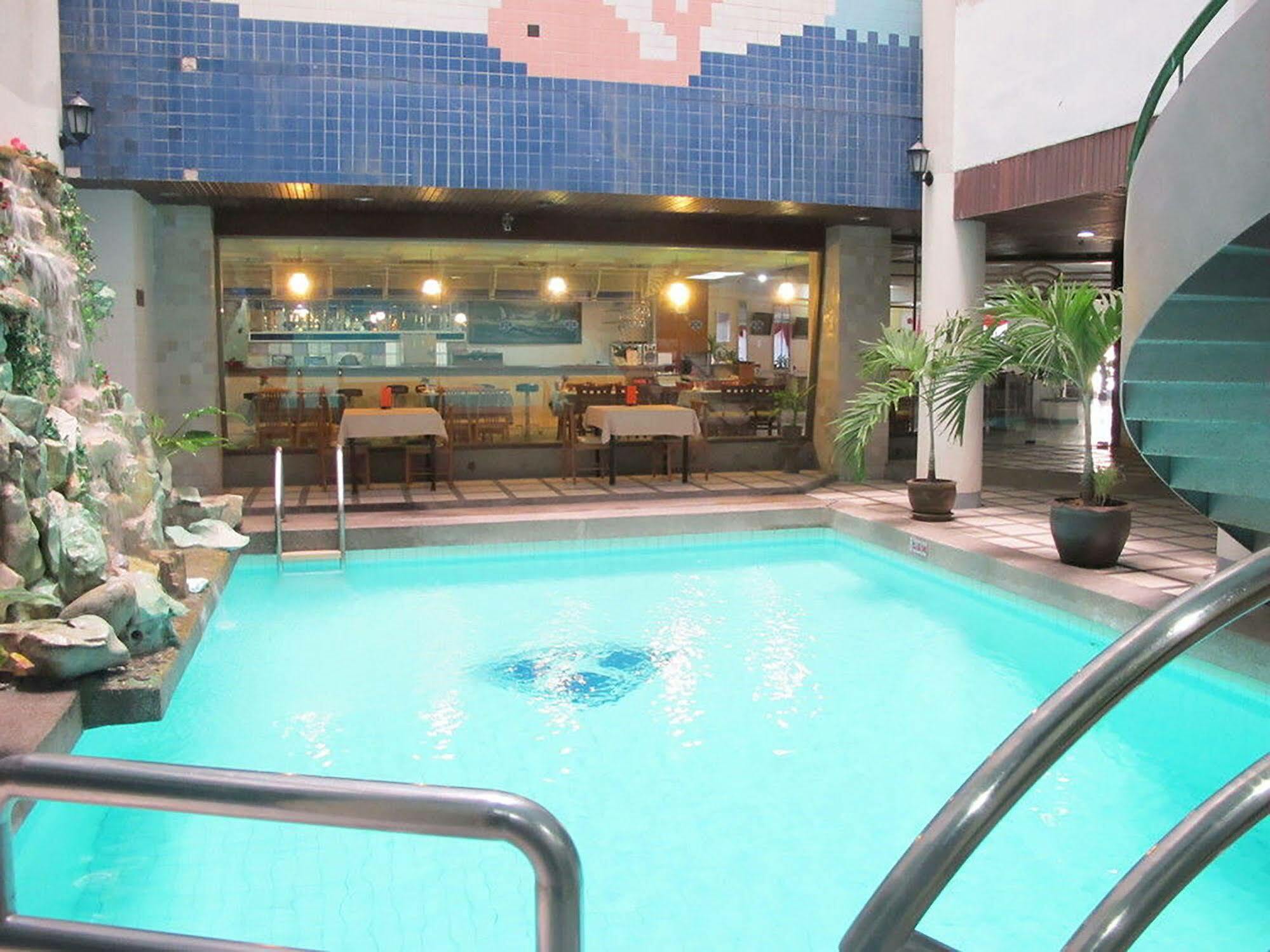 Diamond Beach Hotel Pattaya Bagian luar foto