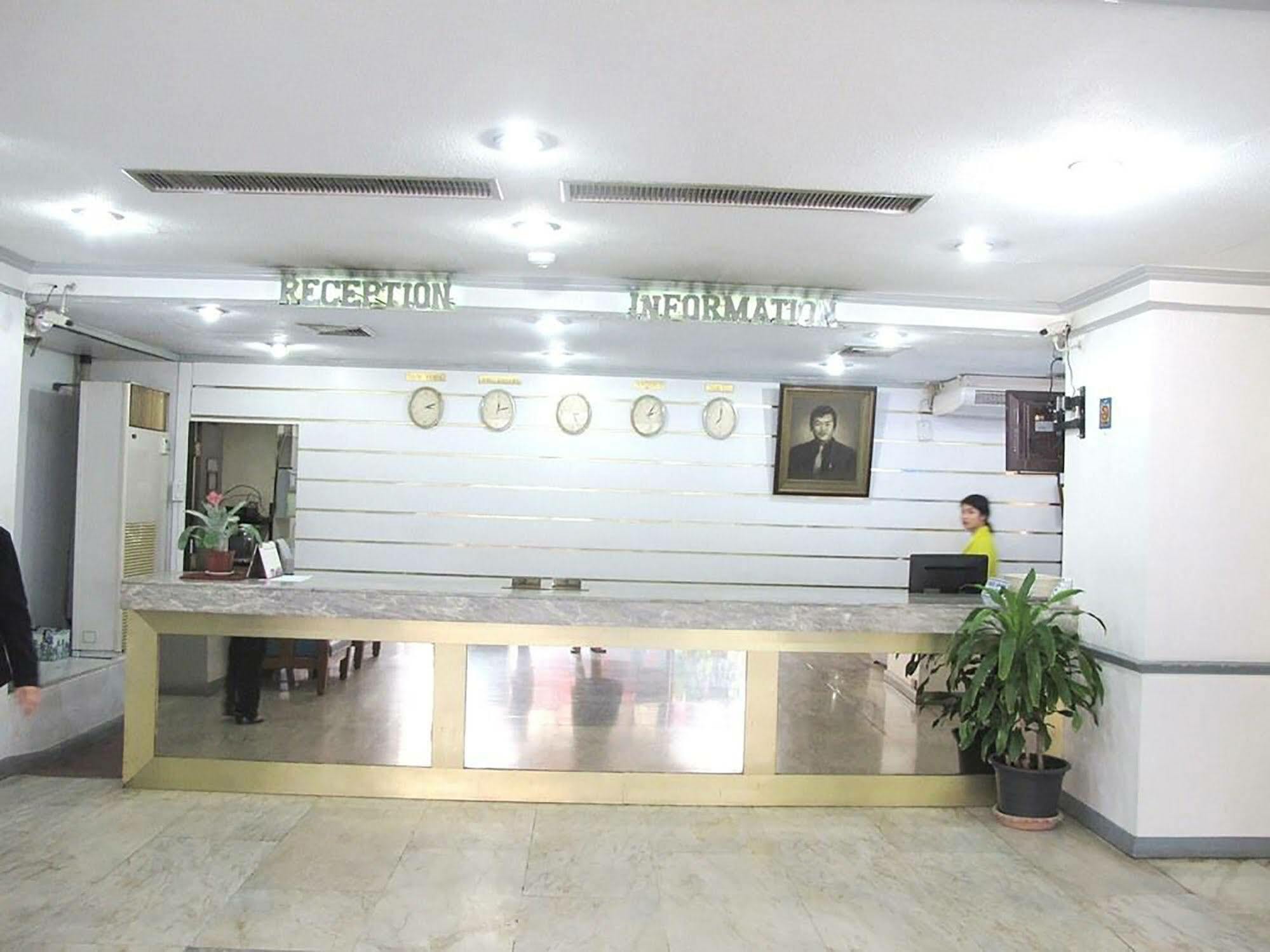 Diamond Beach Hotel Pattaya Bagian luar foto